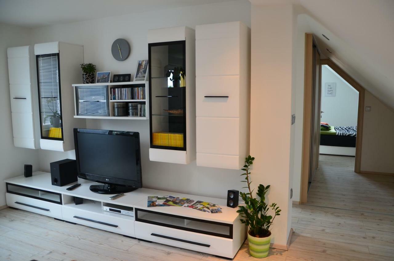 Ana'S Place Celje Esterno foto